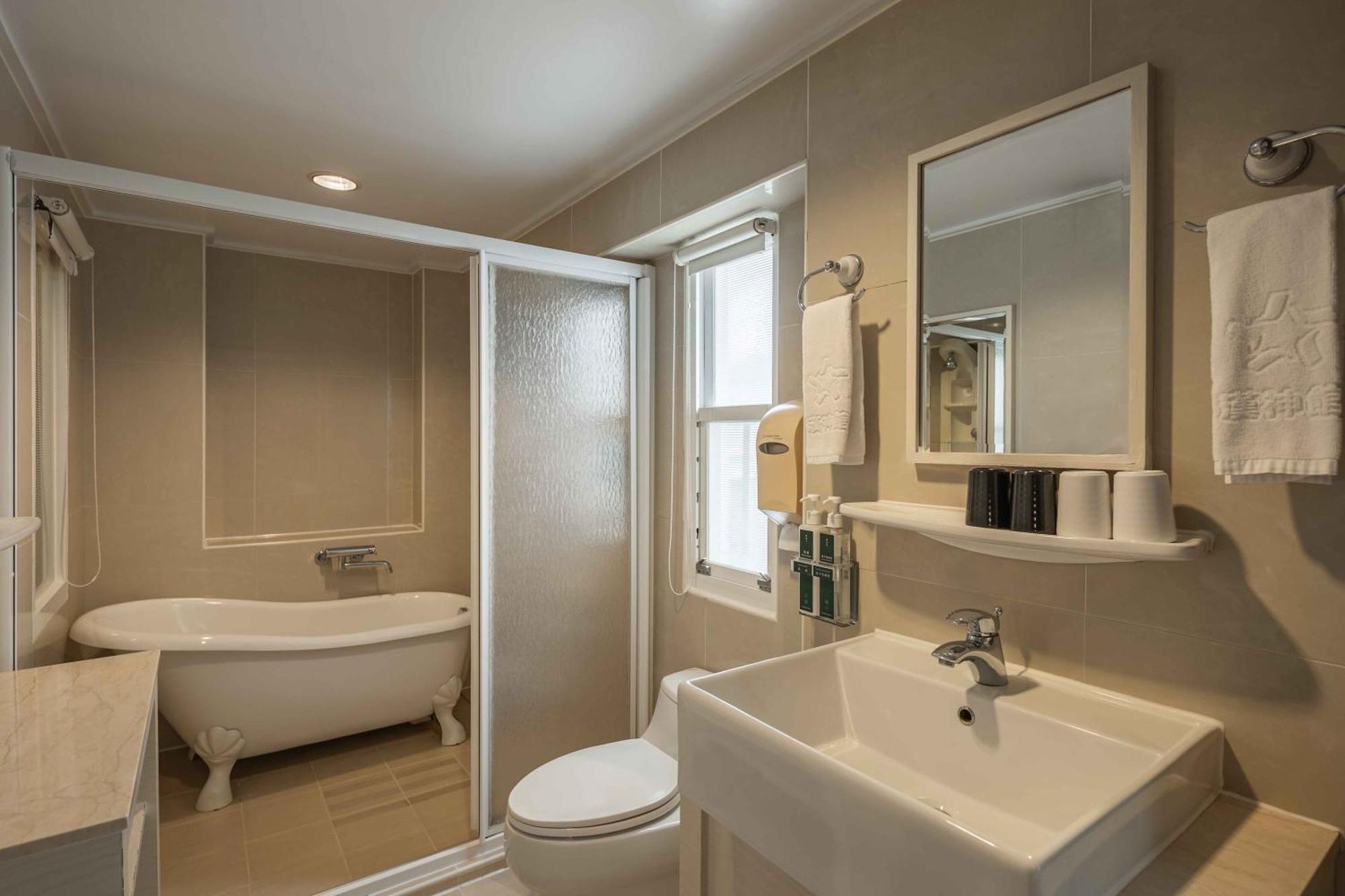 Kindness Hotel - Hanshen Kaohsiung Room photo