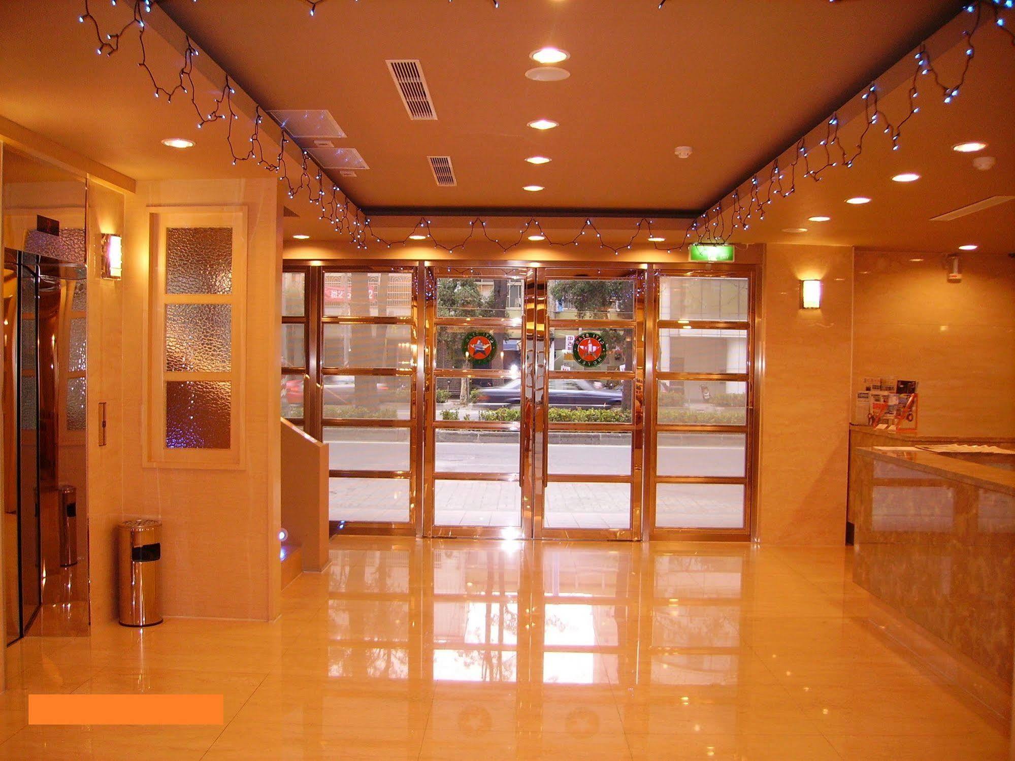 Kindness Hotel - Hanshen Kaohsiung Exterior photo