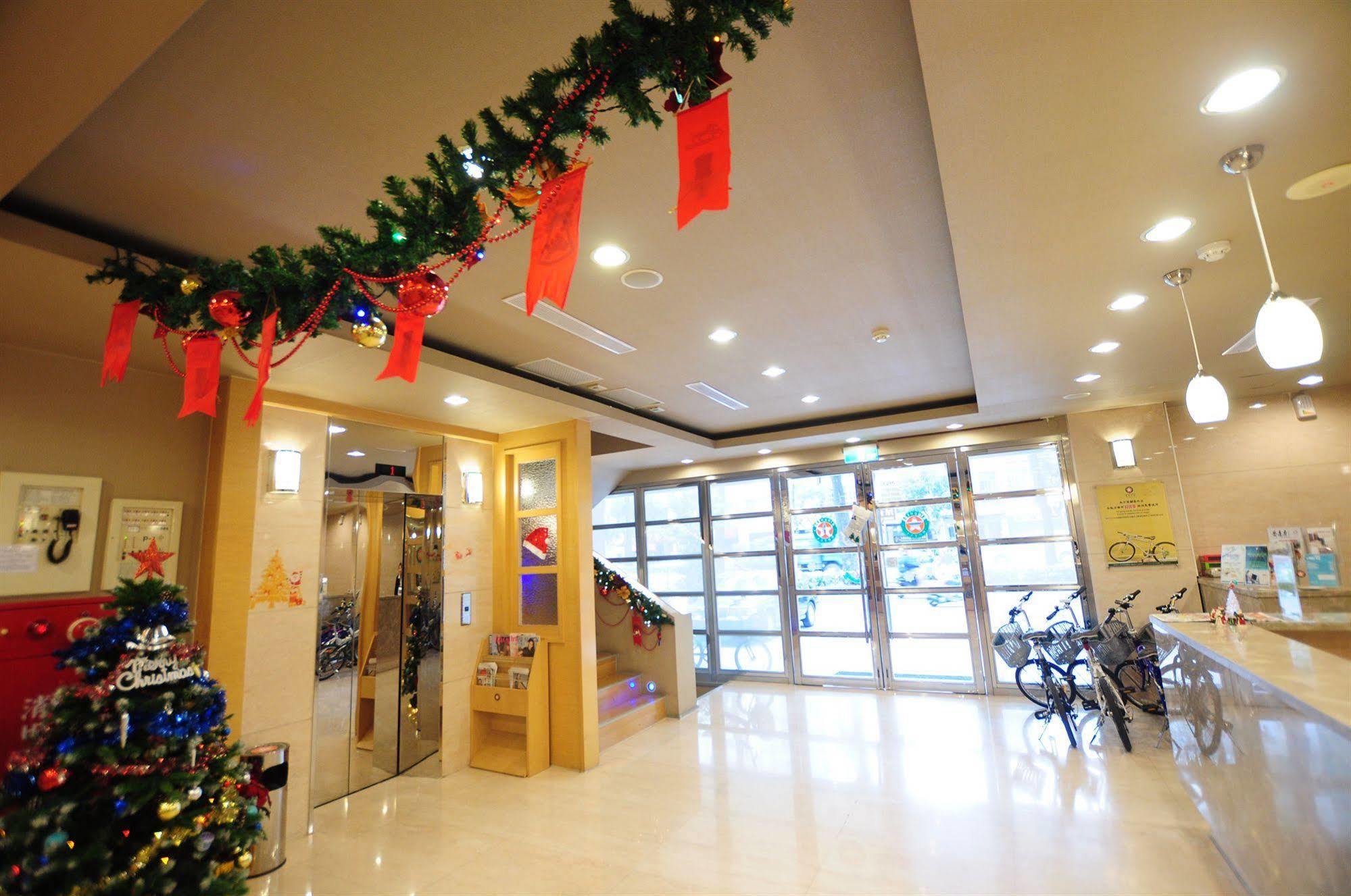 Kindness Hotel - Hanshen Kaohsiung Exterior photo